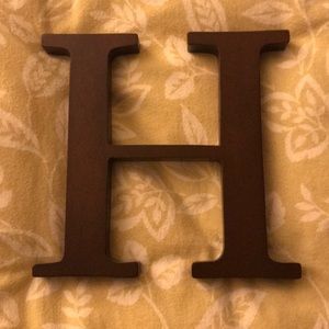 Wood letter H